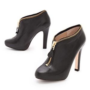 Diane Von Furstenberg Camilla Zipper Booties 8.5M